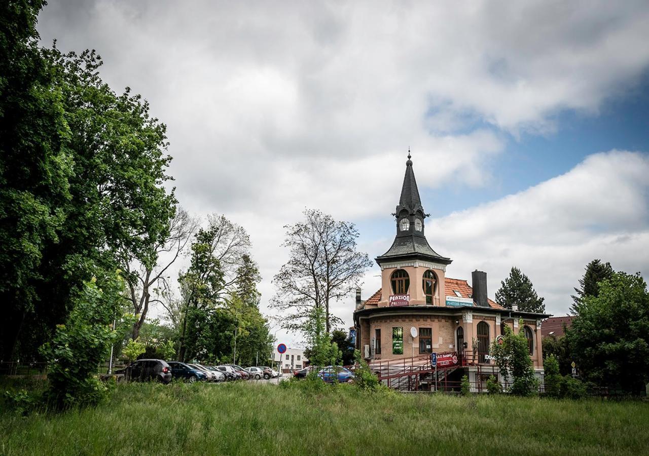 Penzion Pri Parku Trenčín Extérieur photo